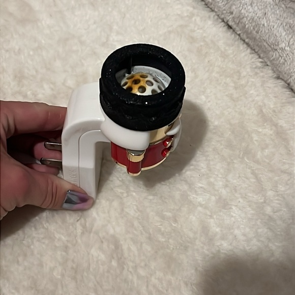 Bath and Body Works Nutcracker Wallflower Plug In - Picture 2 of 3